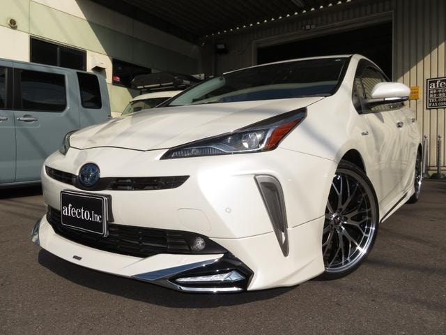 Toyota PRIUS 2019 — фото автомобиля 1