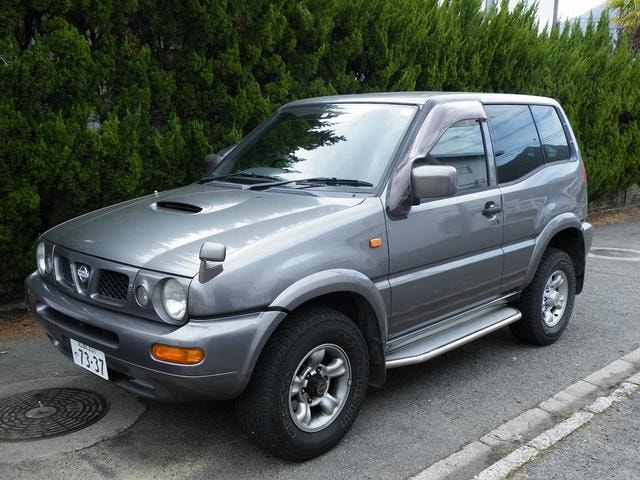 Nissan MISTRAL 1997 — фото автомобиля 1