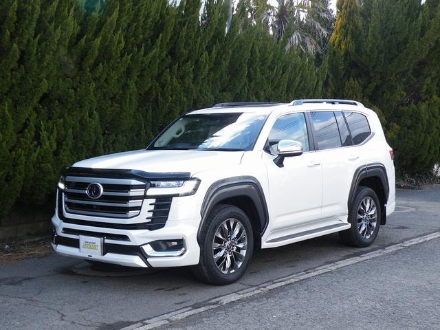 Toyota LAND CRUISER 2023 — фото автомобиля