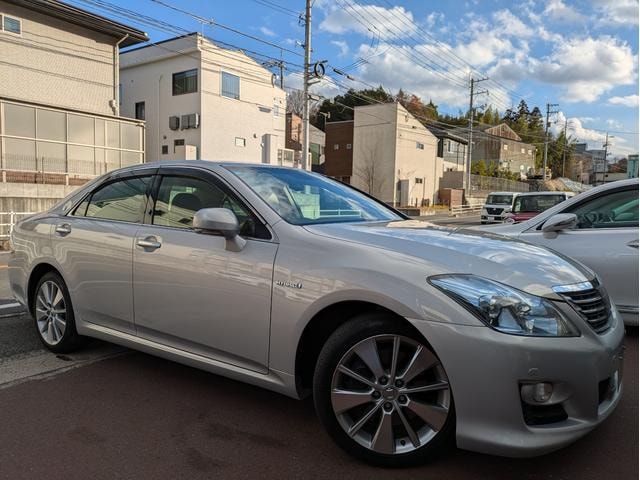 Toyota CROWN HYBRID 2008 — фото автомобиля
