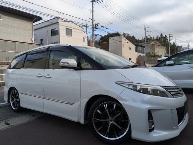 Toyota ESTIMA 2012 — фото автомобиля 1