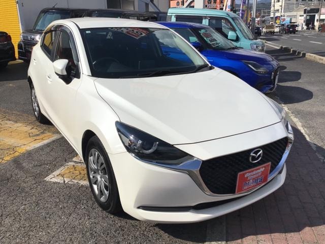 Mazda 2 2020 — фото автомобиля