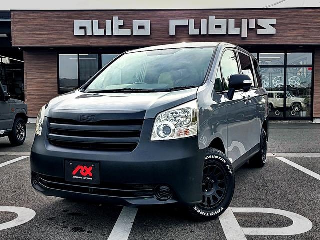 Toyota NOAH 2008 — фото автомобиля 1