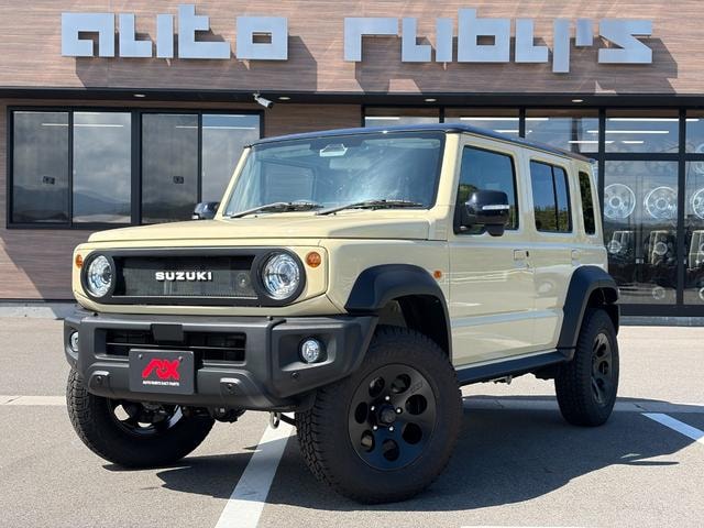 Suzuki JIMNY NOMADE 2026 — фото автомобиля 1