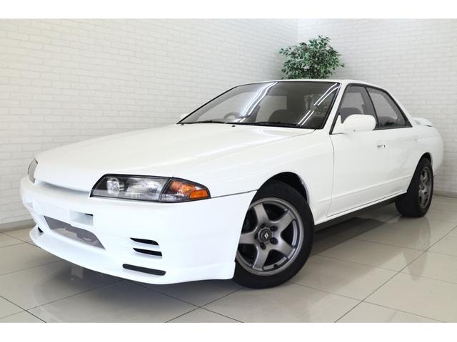 Nissan SKYLINE 1989 — фото автомобиля