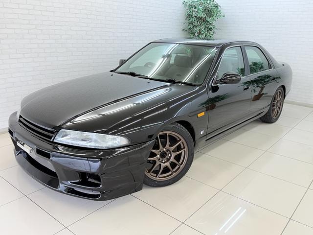 Nissan SKYLINE 1998 — фото автомобиля 1