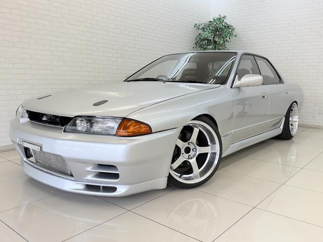 Nissan SKYLINE 1991 — фото автомобиля 1