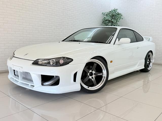 Nissan SILVIA 1999 — фото автомобиля 1