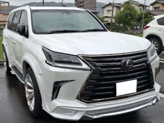 Lexus LX 2022 — фото автомобиля