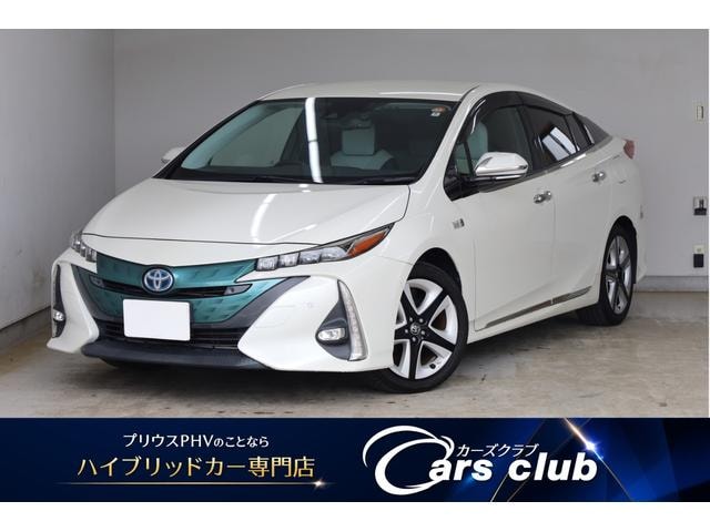 Toyota PRIUS PHV 2018 — фото автомобиля 1