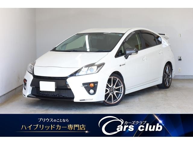 Toyota PRIUS 2015 — фото автомобиля