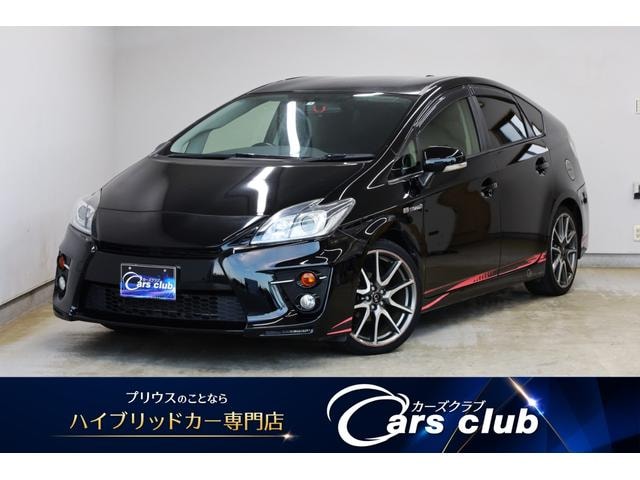 Toyota PRIUS 2014 — фото автомобиля
