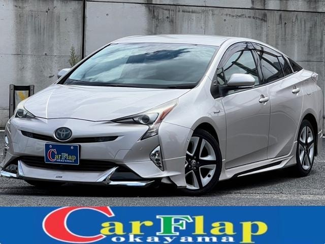 Toyota PRIUS 2016 — фото автомобиля 1