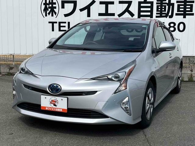 Toyota PRIUS 2018 — фото автомобиля 1