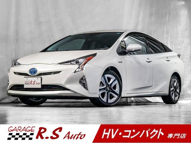 Toyota PRIUS 2016 — фото автомобиля 1