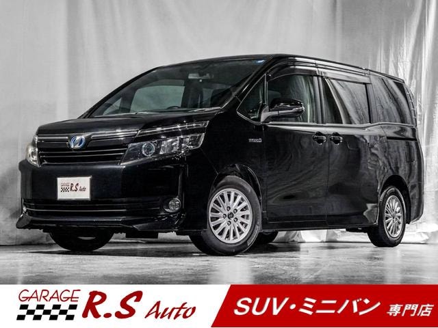 Toyota VOXY 2015 — фото автомобиля 1
