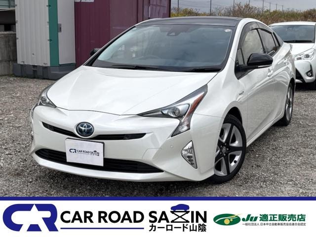 Toyota PRIUS 2018 — фото автомобиля 1