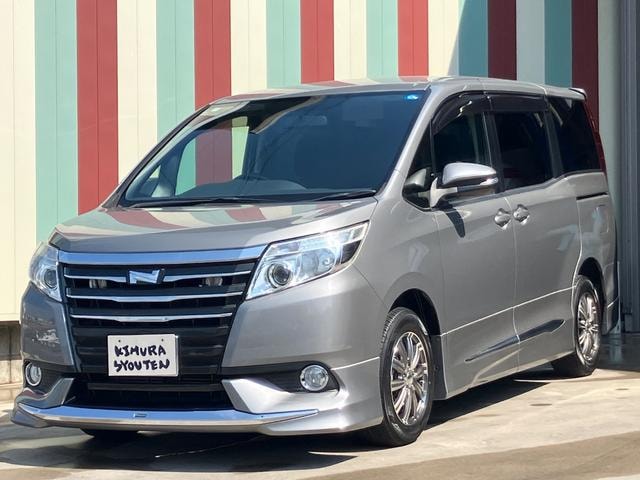 Toyota NOAH 2015 — фото автомобиля 1