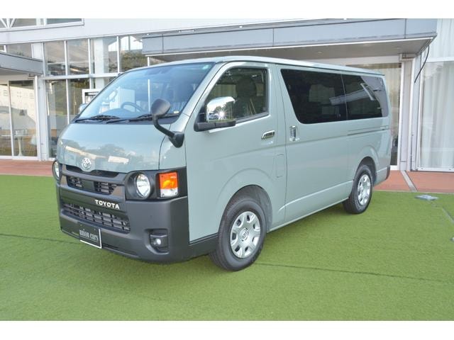 Toyota HIACE VAN 2025 — фото автомобиля