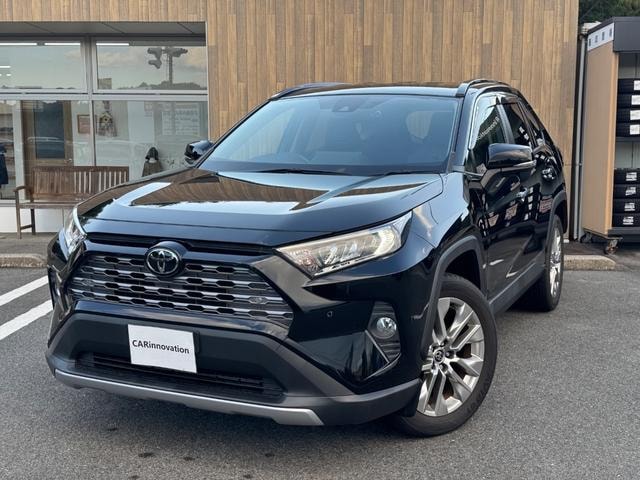 Toyota RAV4 2021 — фото автомобиля 1
