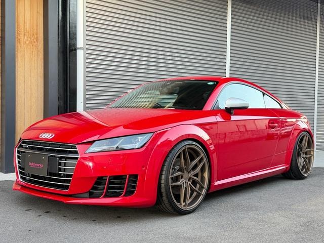 Audi TT COUPE 2015 — фото автомобиля