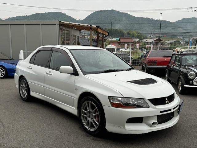 Mitsubishi LANCER 2005 — фото автомобиля 1