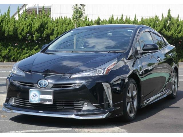 Toyota PRIUS 2019 — фото автомобиля 1