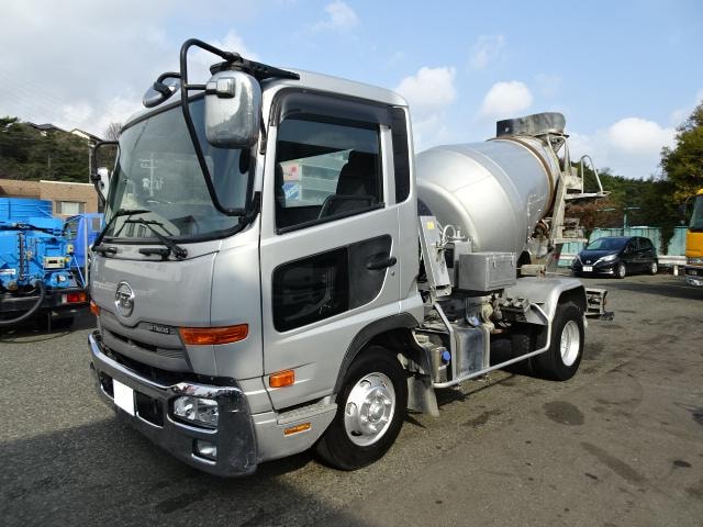 Ud Trucks CONDOR 2017 — фото автомобиля