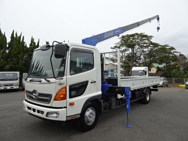 Hino RANGER 2016 — фото автомобиля