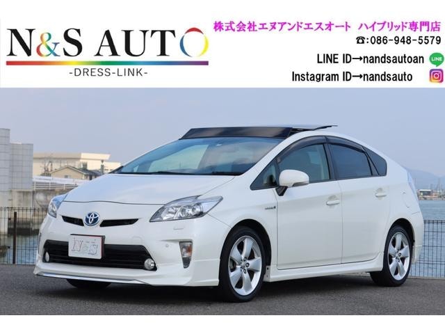 Toyota PRIUS 2013 — фото автомобиля 1