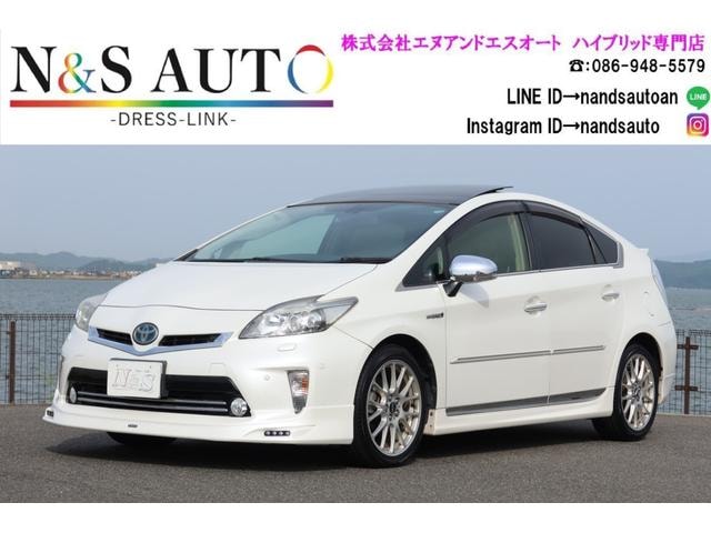 Toyota PRIUS 2013 — фото автомобиля 1