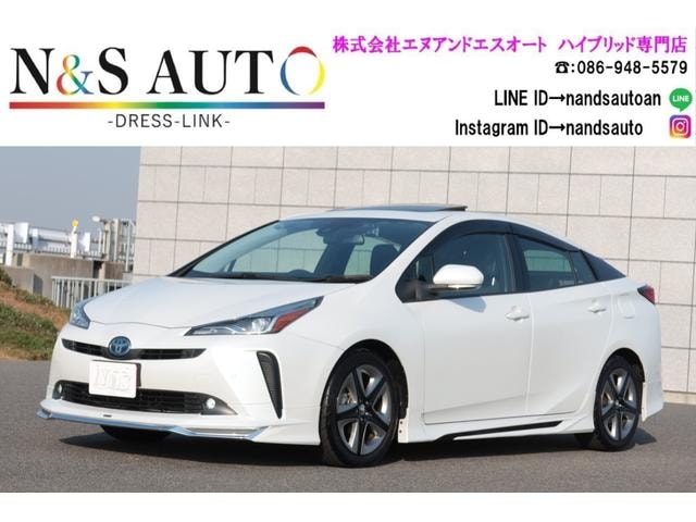 Toyota PRIUS 2021 — фото автомобиля 1