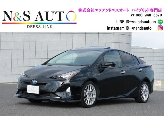 Toyota PRIUS 2017 — фото автомобиля 1