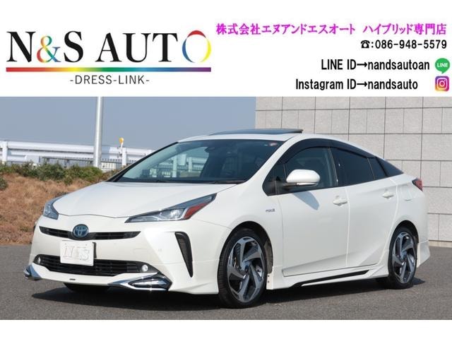 Toyota PRIUS 2019 — фото автомобиля