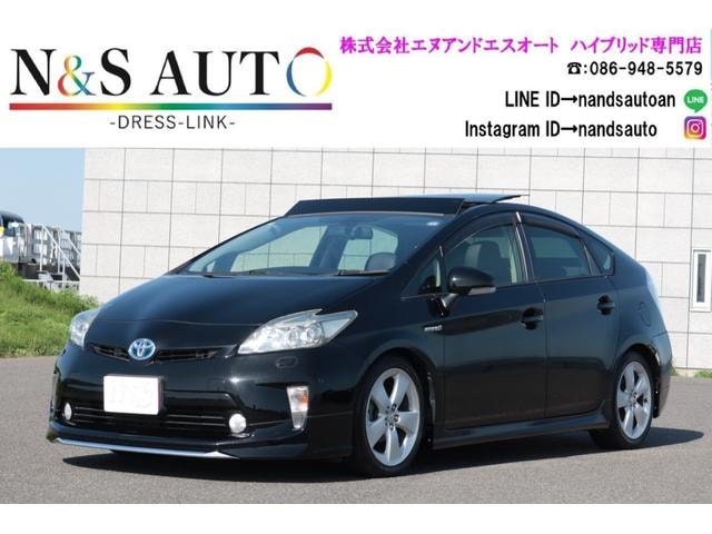Toyota PRIUS 2014 — фото автомобиля 1