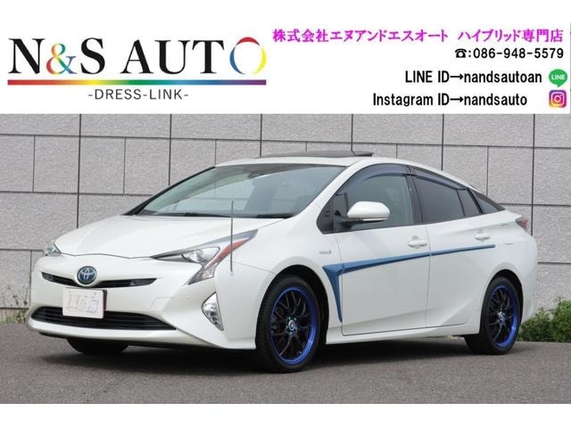 Toyota PRIUS 2017 — фото автомобиля 1