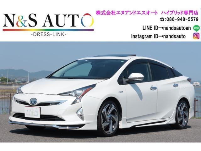 Toyota PRIUS 2018 — фото автомобиля 1