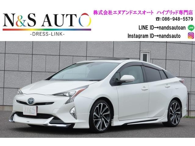 Toyota PRIUS 2016 — фото автомобиля 1