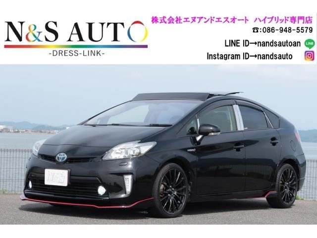 Toyota PRIUS 2012 — фото автомобиля 1