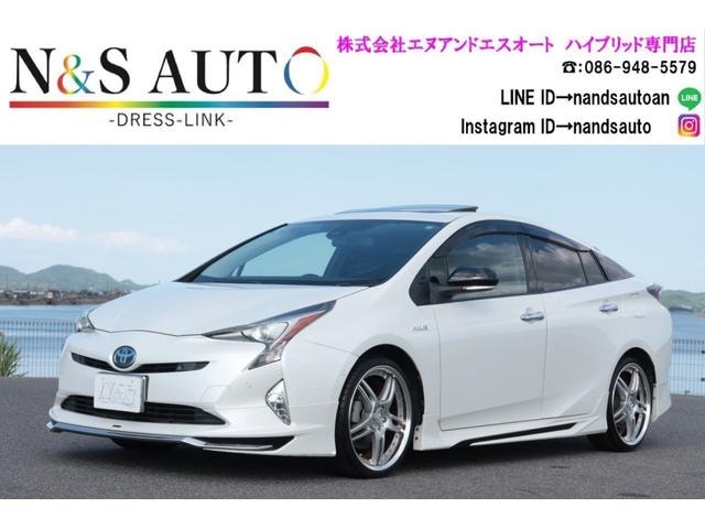 Toyota PRIUS 2017 — фото автомобиля 1