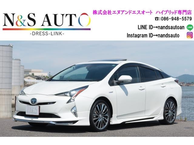 Toyota PRIUS 2017 — фото автомобиля 1