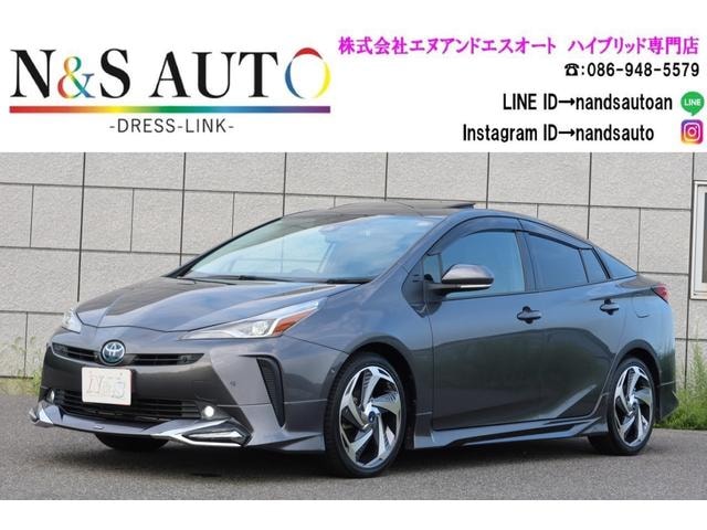 Toyota PRIUS 2021 — фото автомобиля 1