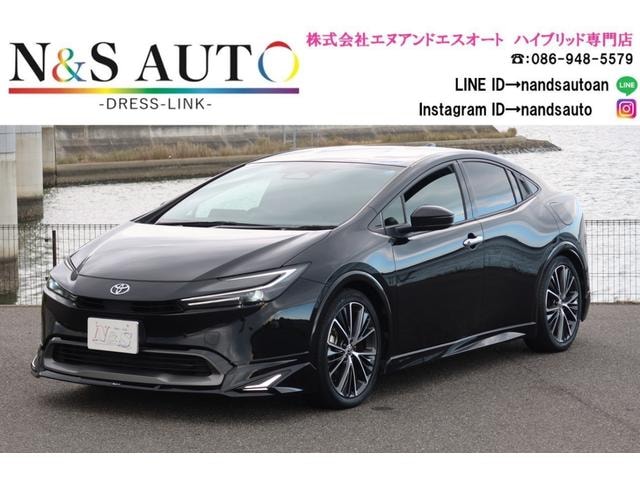 Toyota PRIUS 2024 — фото автомобиля