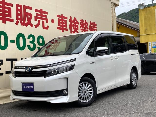 Toyota VOXY 2017 — фото автомобиля 1