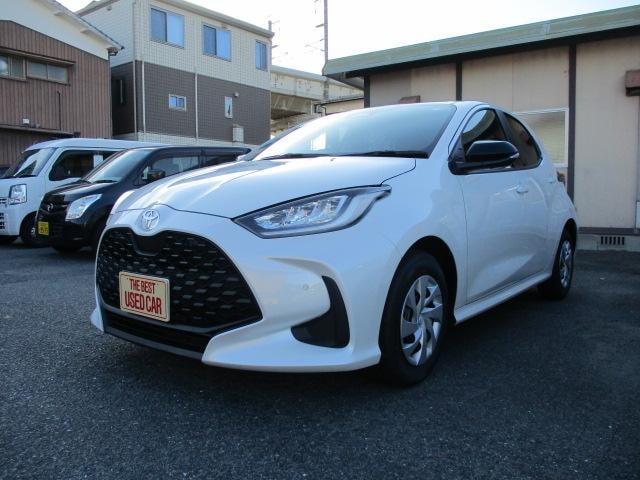 Toyota YARIS 2026 — фото автомобиля 1