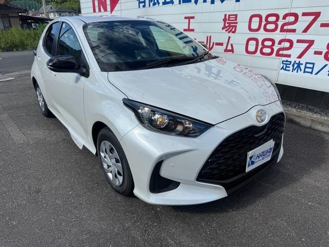 Toyota YARIS 2026 — фото автомобиля