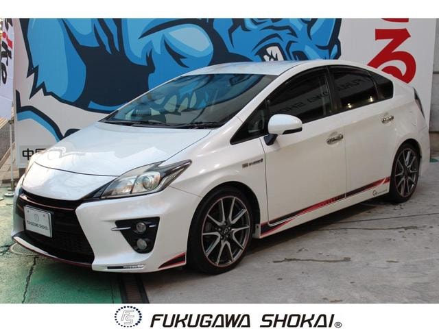 Toyota PRIUS 2012 — фото автомобиля 1