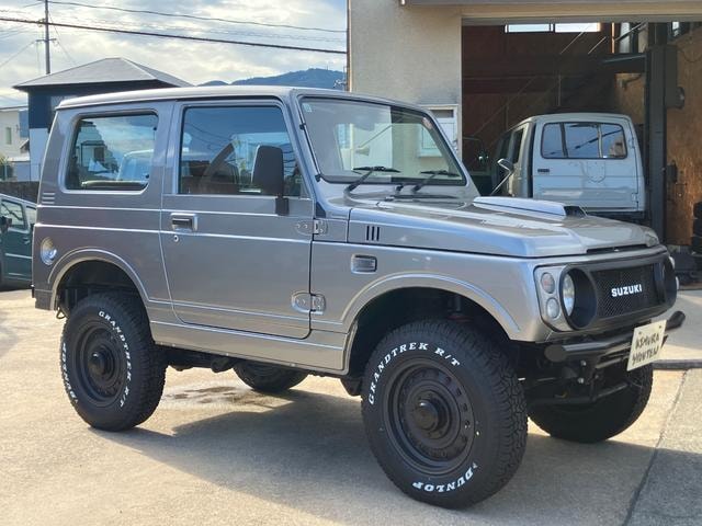 Suzuki JIMNY 1997 — фото автомобиля 1