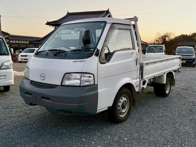 Mazda BONGO TRUCK 2005 — фото автомобиля 1