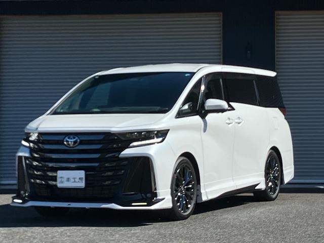 Toyota VELLFIRE 2026 — фото автомобиля 1